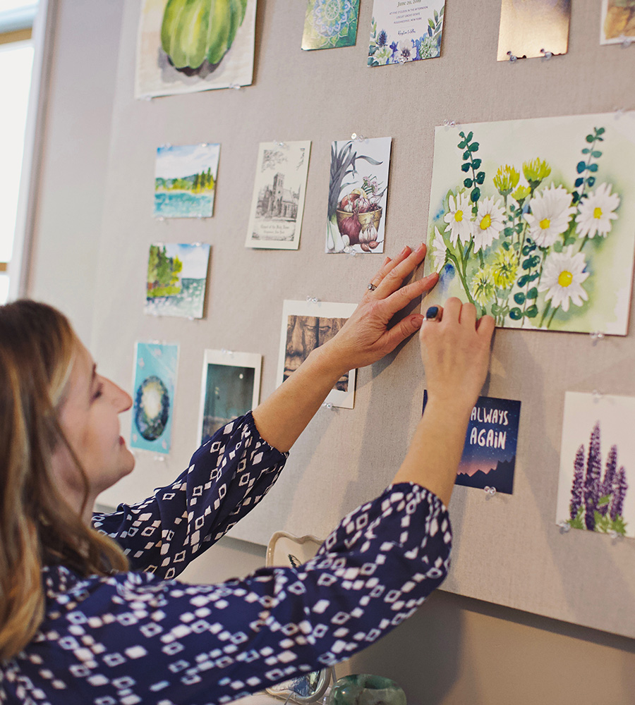 Modern,Home,Office,With,A,Minimalist,Design,,Featuring,A,Wooden